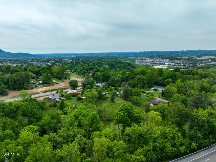 Photo #59: 1921 Edens Ridge Road