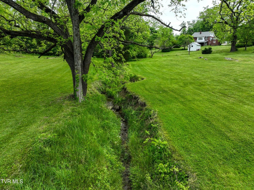 Photo #80: 1921 Edens Ridge Road