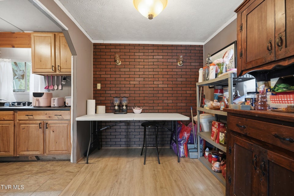 Photo #5: 345 Virgil Avenue