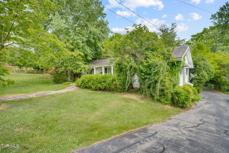 Photo #3: 503 Locust Street