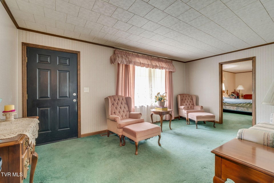 Photo #6: 503 Locust Street