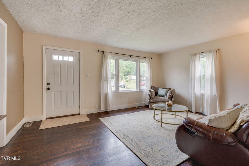 Photo #6: 1510 Sylvan Street
