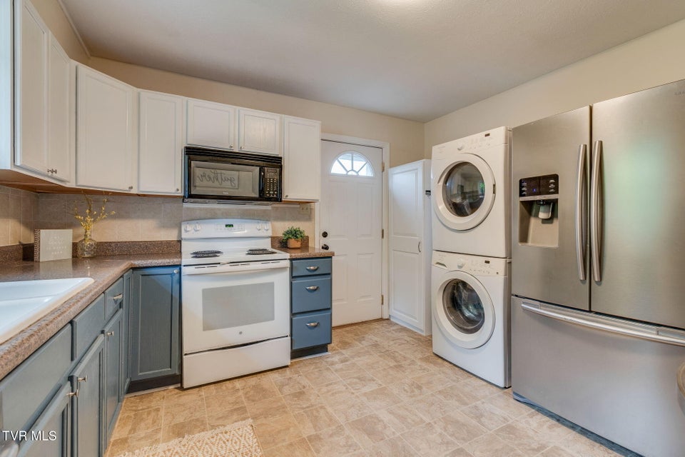 Photo #10: 1510 Sylvan Street