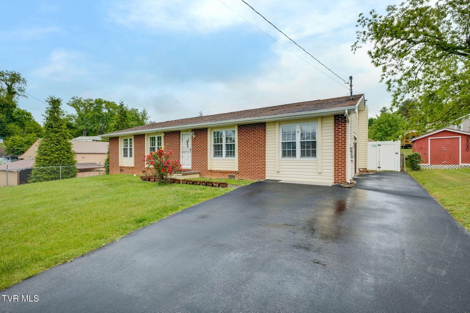 Photo #3: 132 Cherrywood Lane