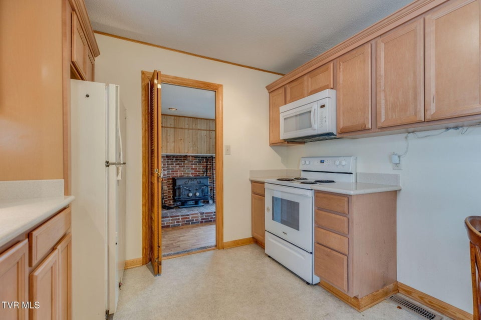 Photo #13: 132 Cherrywood Lane