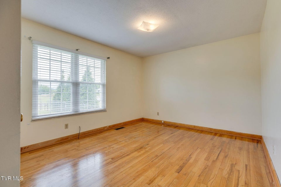 Photo #19: 132 Cherrywood Lane