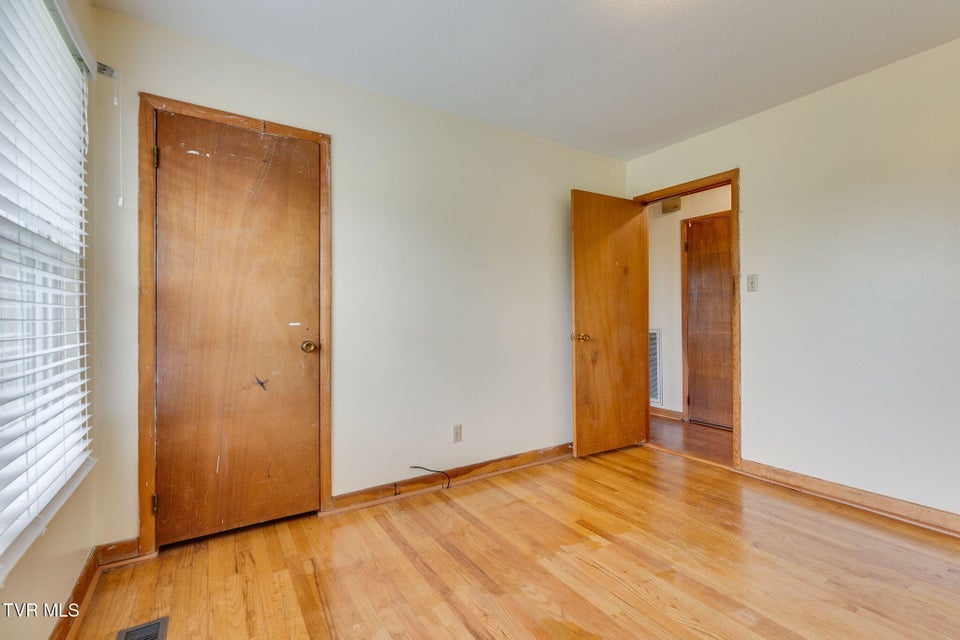 Photo #23: 132 Cherrywood Lane