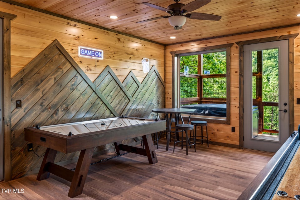 Photo #21: 756 Ski View Lane