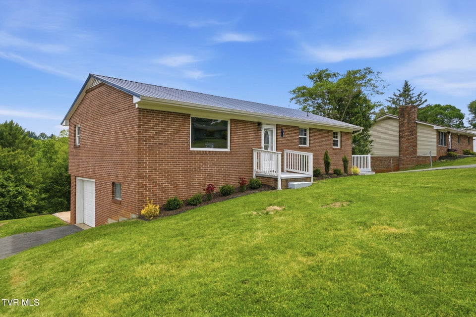 Photo #3: 139 Grandview Road