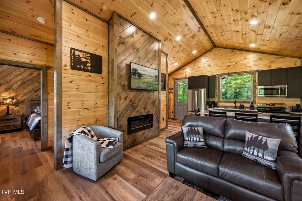 Photo #10: 756 Ski View Lane