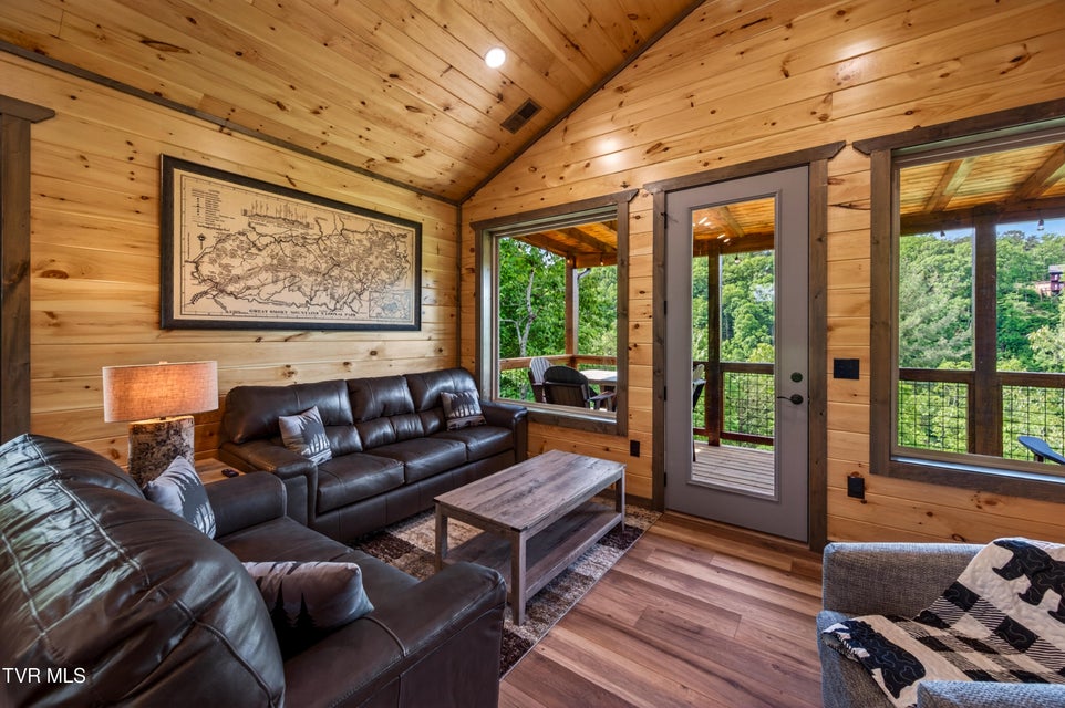 Photo #11: 756 Ski View Lane