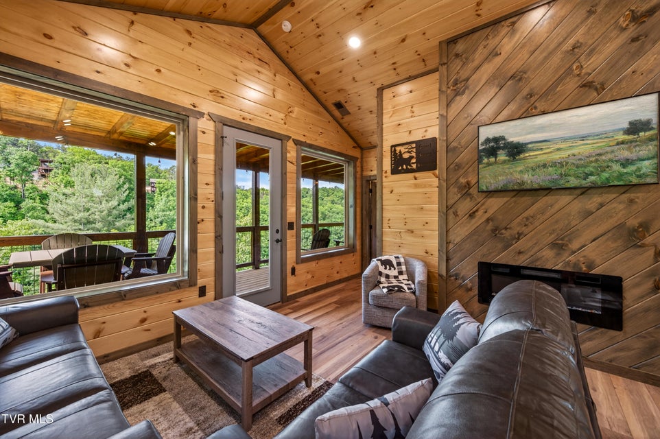 Photo #12: 756 Ski View Lane