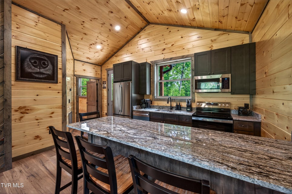 Photo #6: 756 Ski View Lane