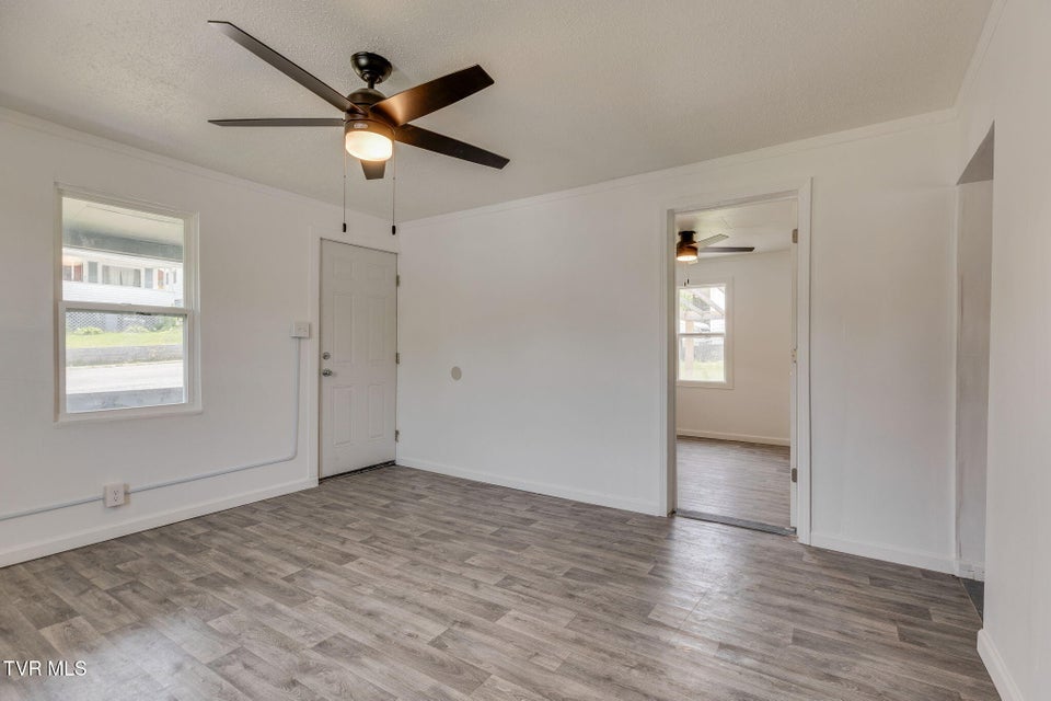 Photo #6: 1905 Anderson Street