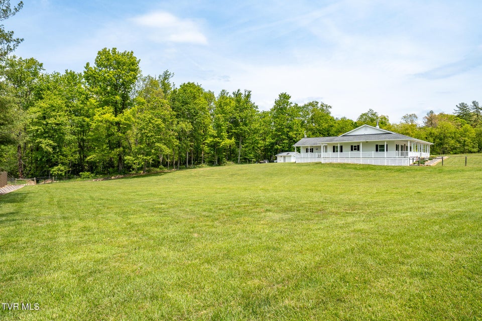 Photo #7: 533 Harmon Road