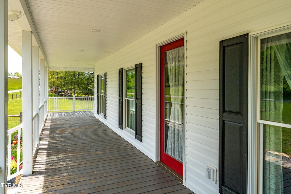 Photo #11: 533 Harmon Road