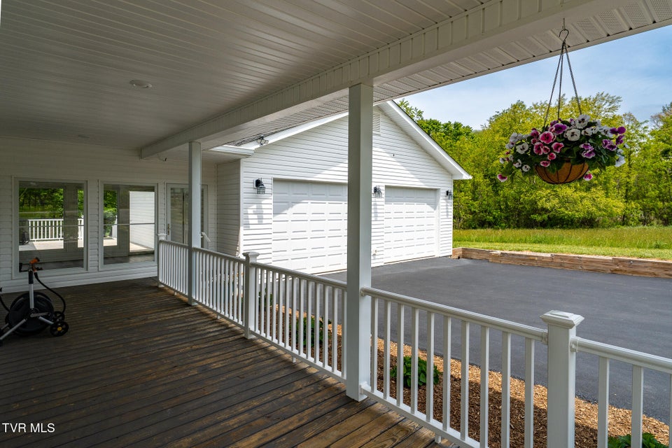 Photo #16: 533 Harmon Road