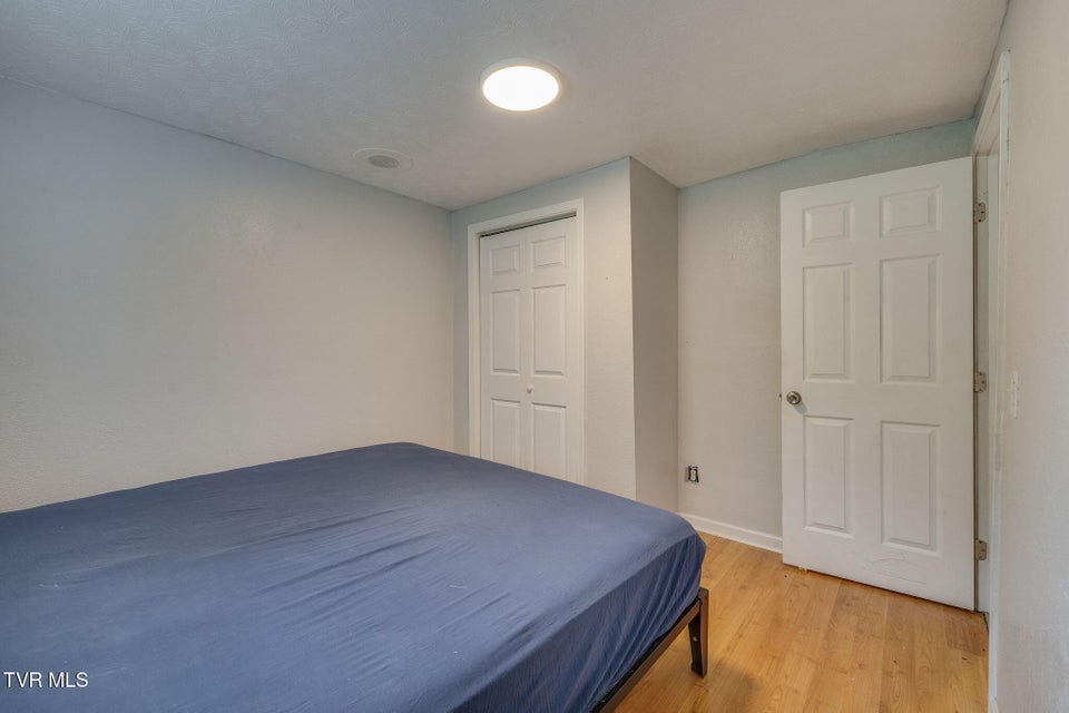 Photo #12: 1626 Desoto Street