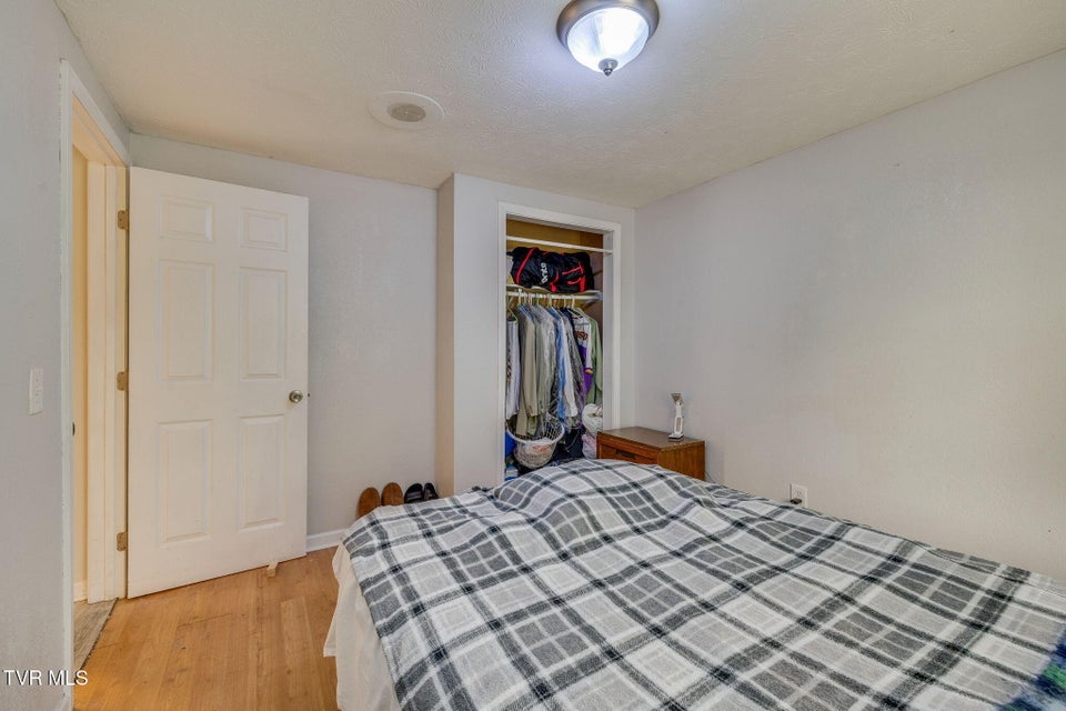 Photo #16: 1626 Desoto Street