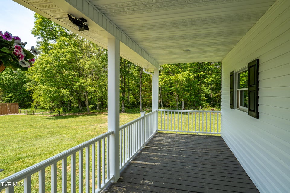 Photo #39: 533 Harmon Road