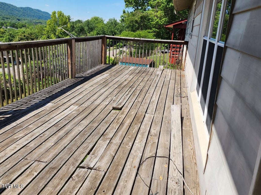 Photo #4: 546 Bays View Court