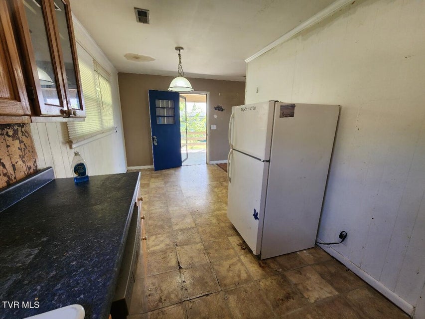 Photo #7: 546 Bays View Court