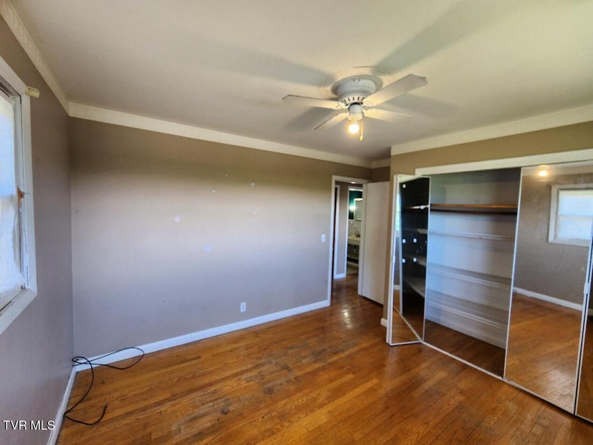 Photo #17: 546 Bays View Court