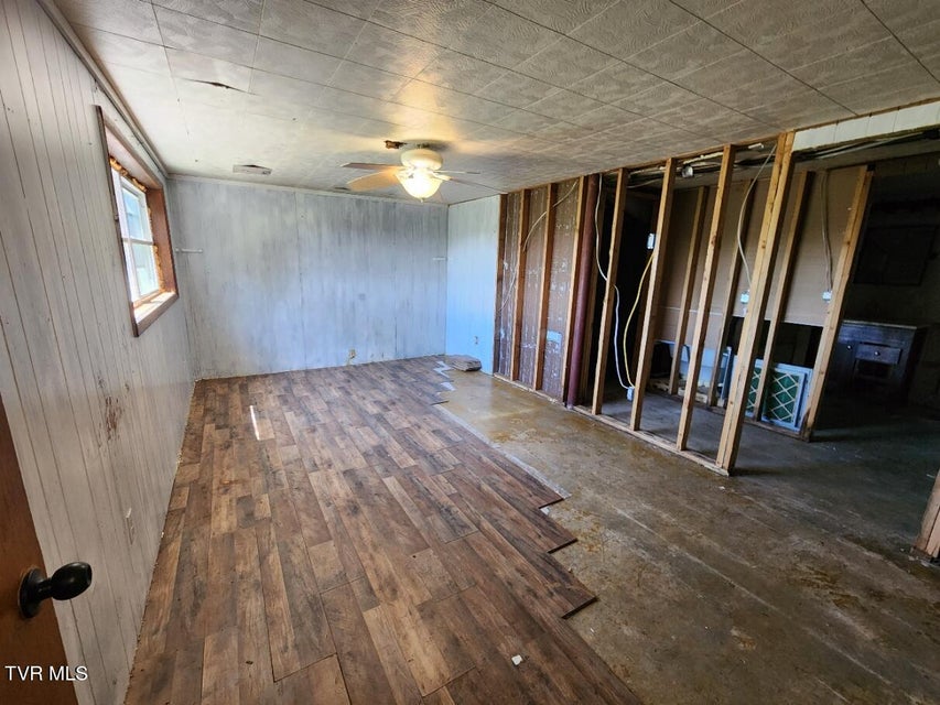Photo #21: 546 Bays View Court