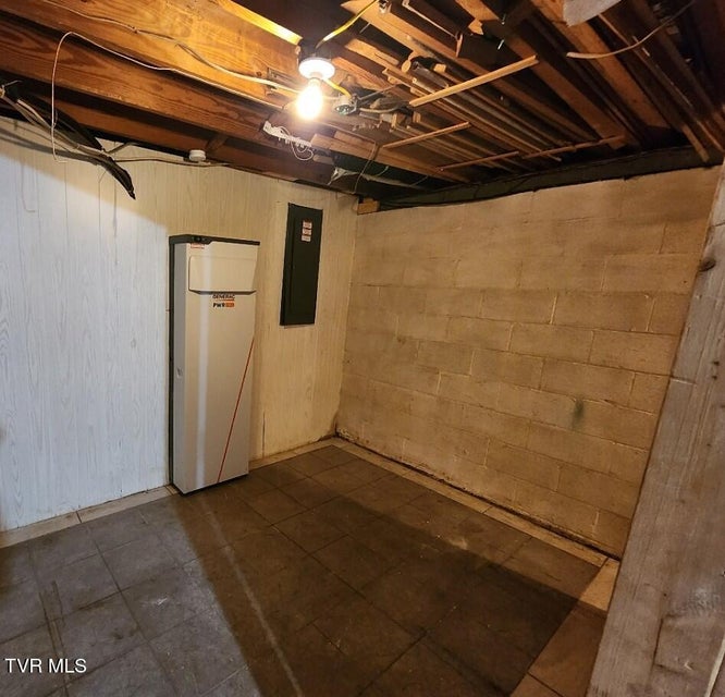 Photo #26: 546 Bays View Court