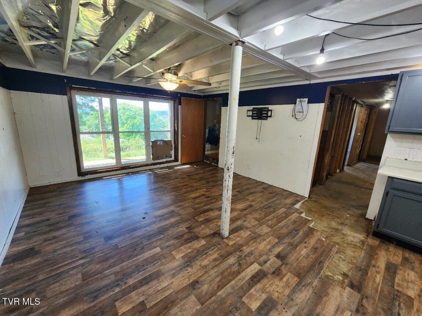 Photo #29: 546 Bays View Court