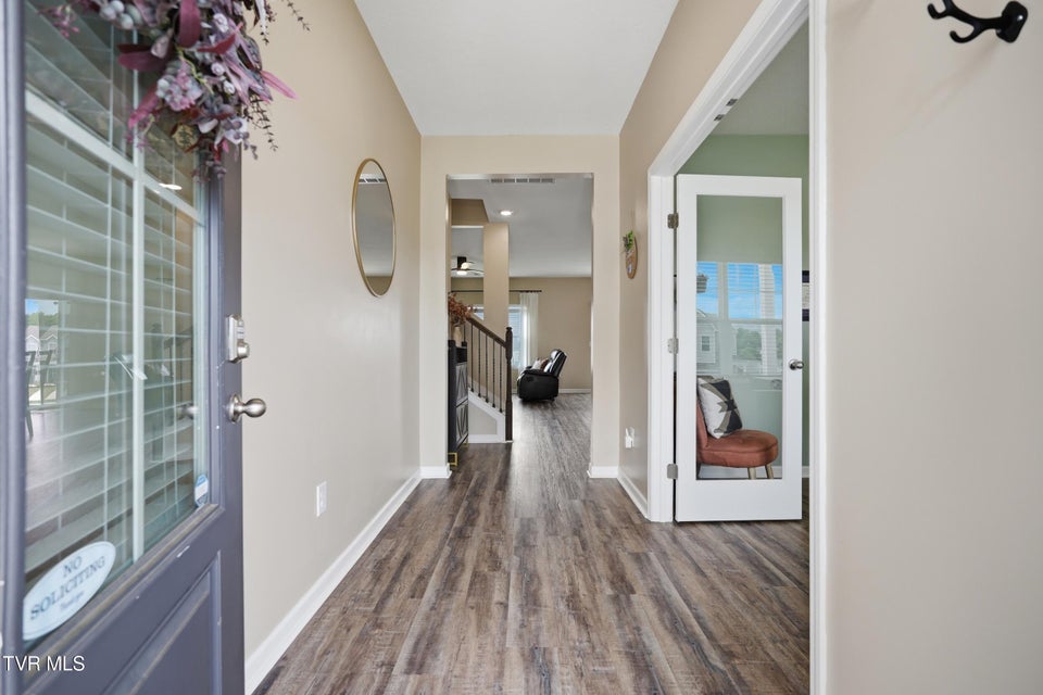 Photo #6: 460 Quiver Street