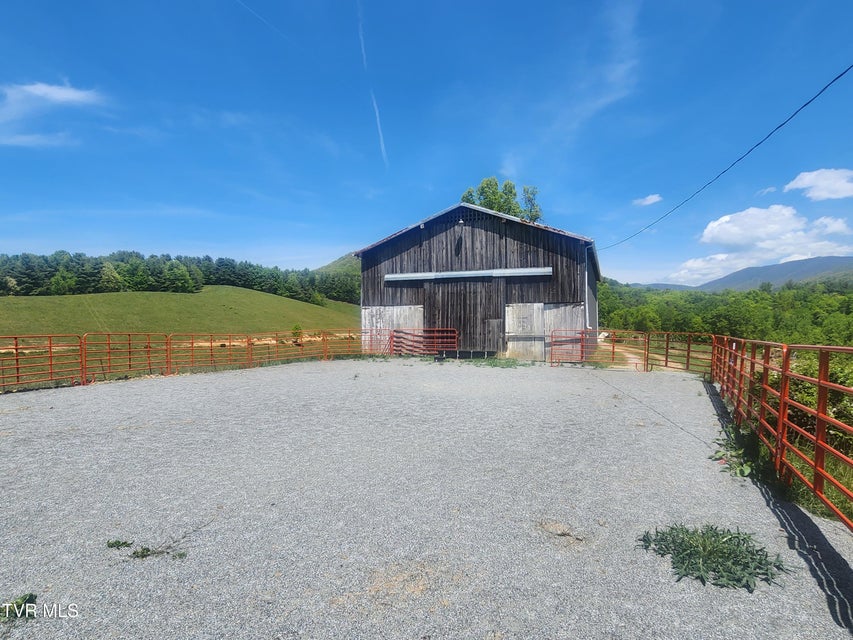 Photo #45: 5200 Greene Mountain Road