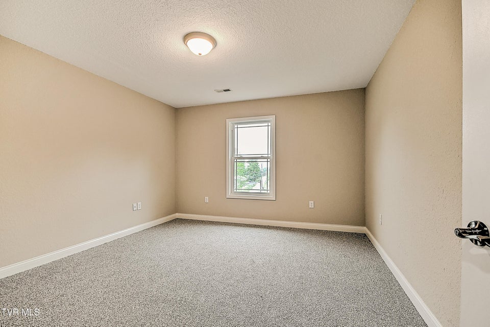 Photo #21: 101 Smartview Lane