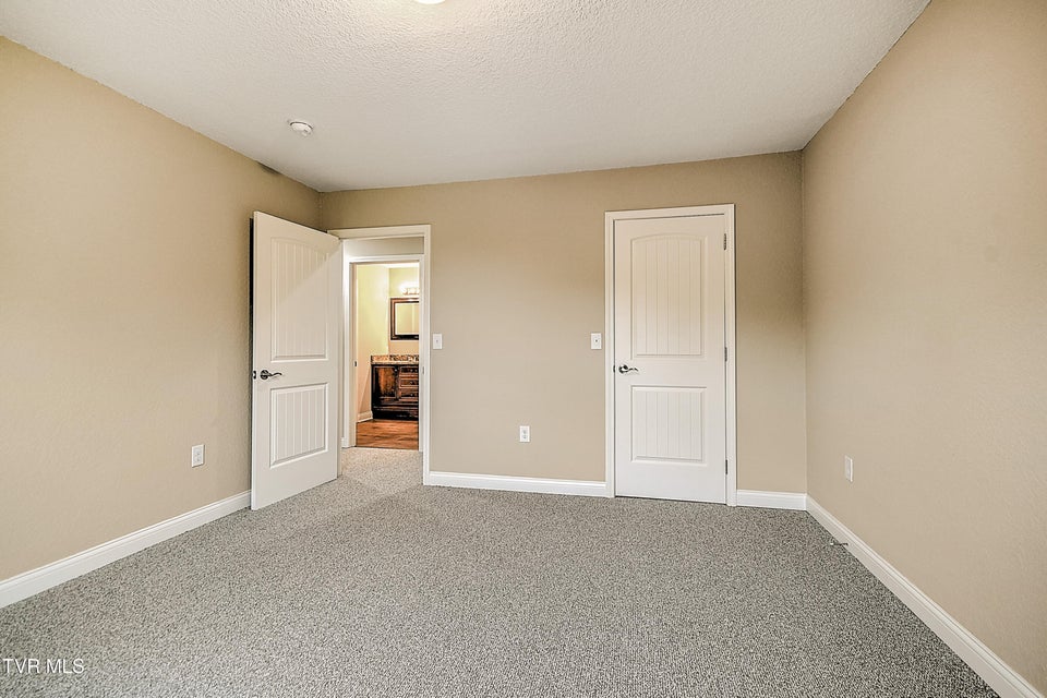 Photo #24: 101 Smartview Lane