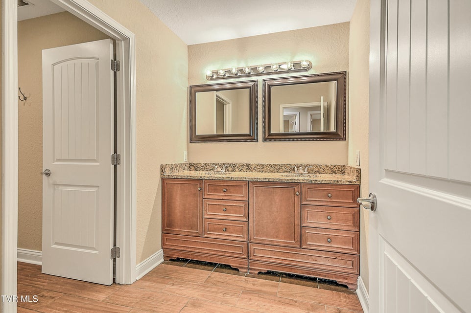 Photo #25: 101 Smartview Lane