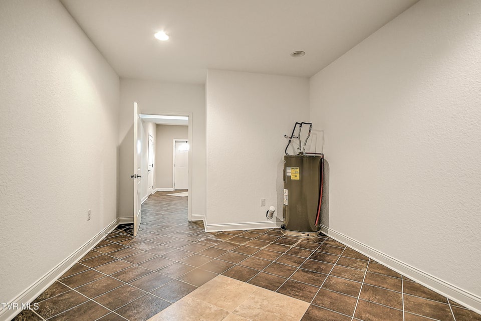 Photo #32: 101 Smartview Lane
