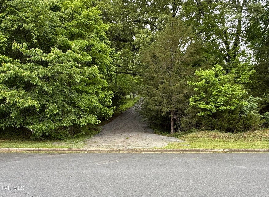 Photo #2: 626 Harbor Point Drive