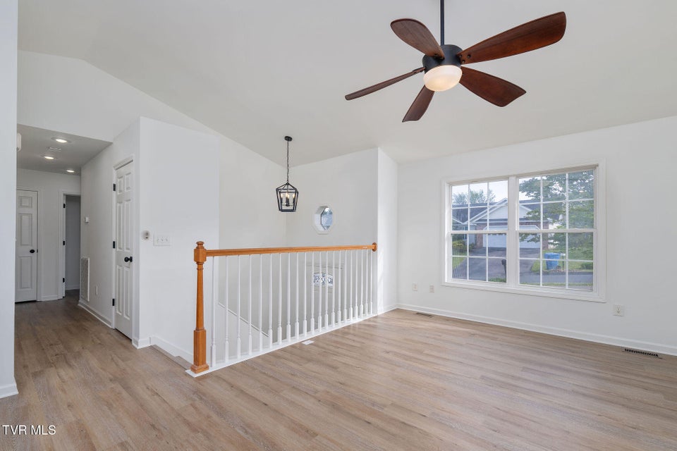 Photo #2: 26 Mountain Creek Court