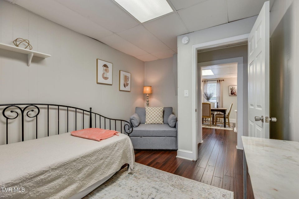 Photo #19: 21 16th Street