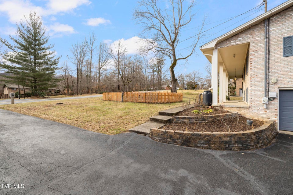 Photo #36: 1108 Ridgecrest Road