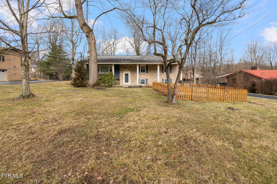 Photo #38: 1108 Ridgecrest Road