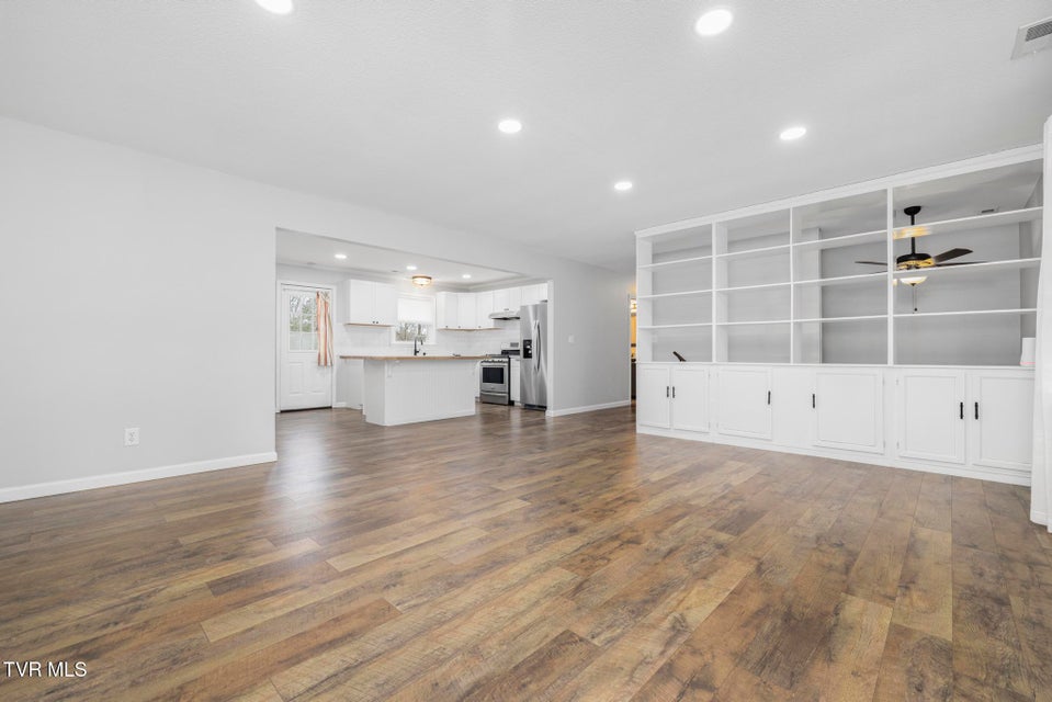 Photo #4: 1108 Ridgecrest Road