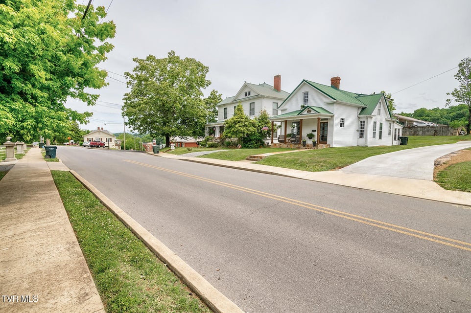 Photo #38: 407 Irish Street