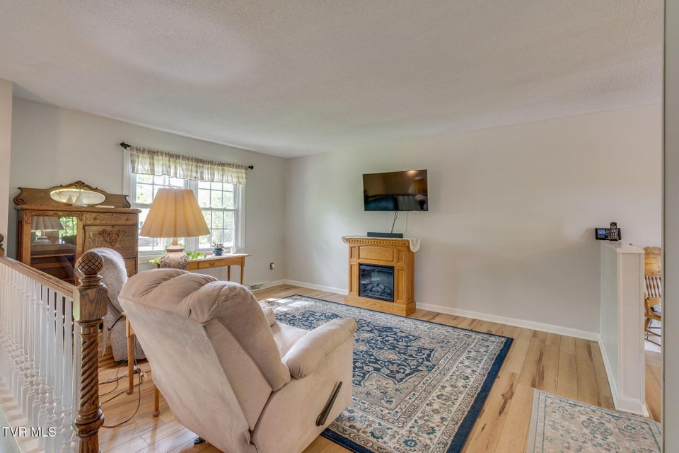 Photo #5: 258 Overhill Drive