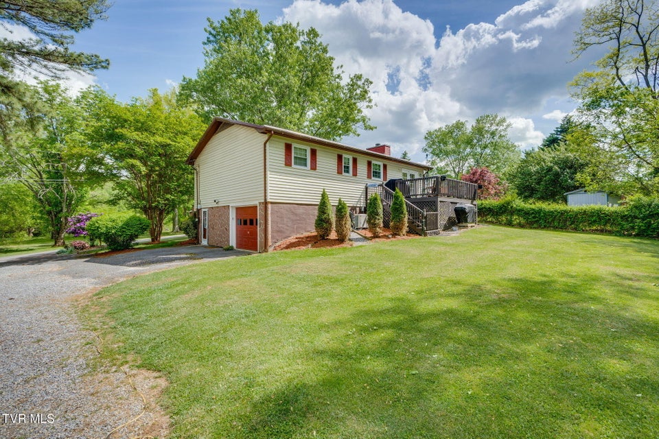 Photo #32: 258 Overhill Drive