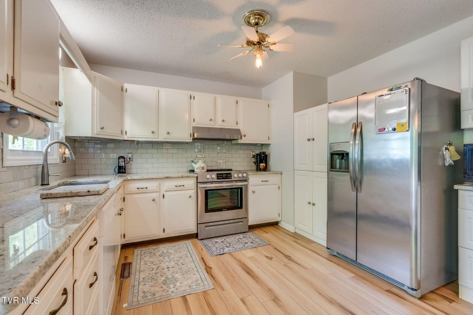 Photo #10: 258 Overhill Drive