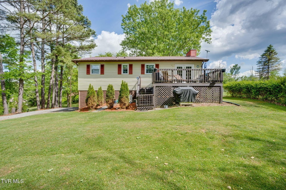 Photo #33: 258 Overhill Drive