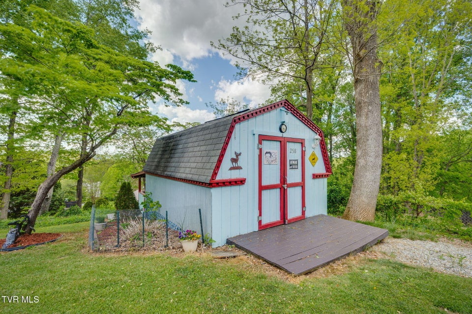 Photo #37: 258 Overhill Drive
