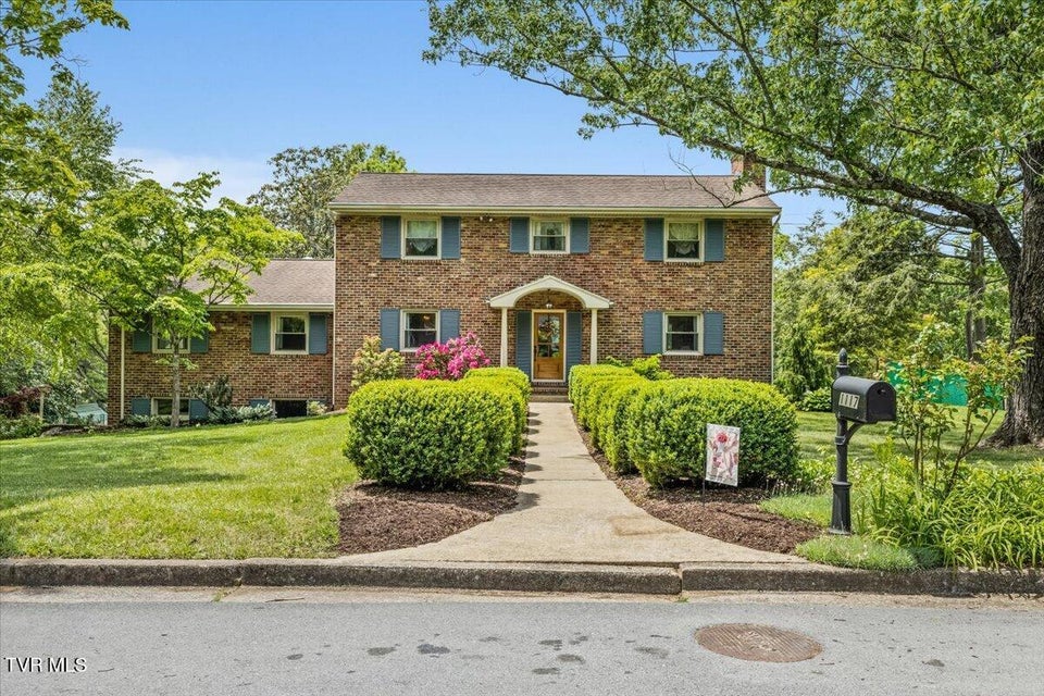 Photo #4: 1117 College Heights Drive