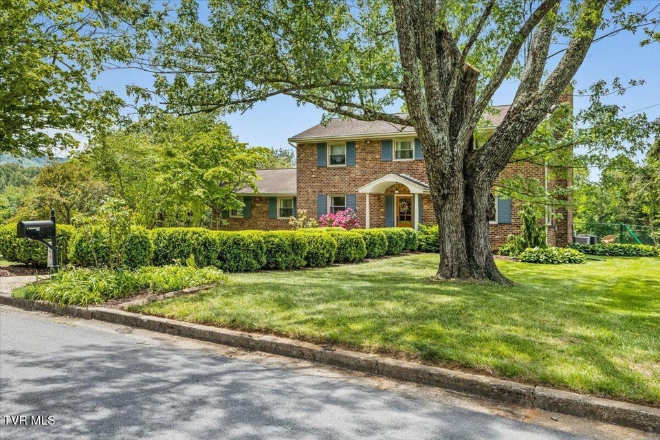 Photo #5: 1117 College Heights Drive